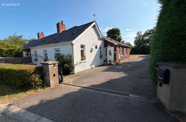 Rose Cottage, Minnistown, Julianstown, Co. Meath - Click to view photos
