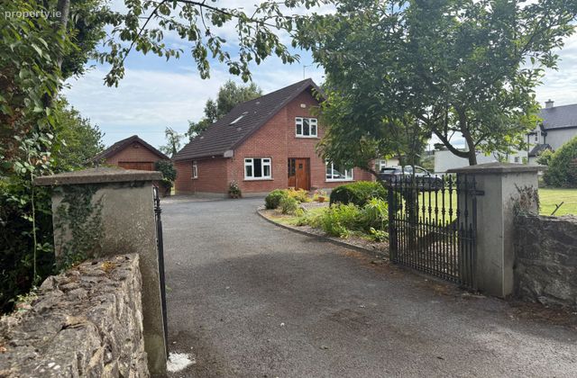 Highpark, Ballysimon, Ballysimon, Co. Limerick - Click to view photos