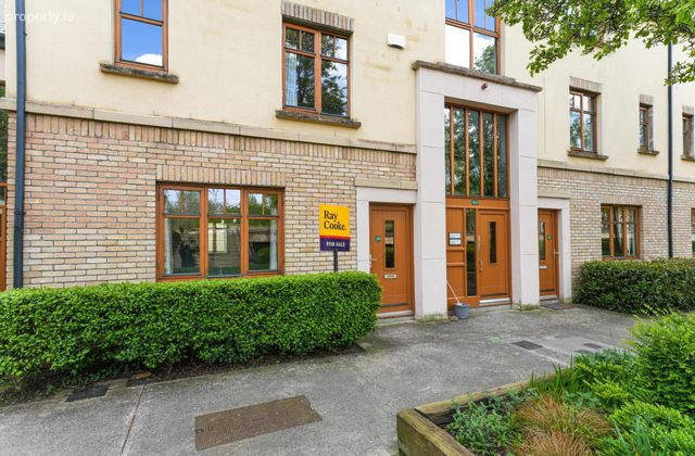 29 Woodbrook Park, Castleknock, Dublin 15, Castleknock, Dublin 15 - Click to view photos