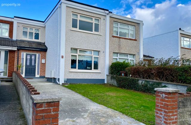 8 The Drive, Millbrook Lawns, Tallaght, Dublin 24 - Click to view photos