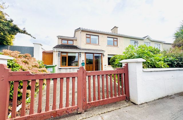 80 Knockmoyle, Tralee, Tralee, Co. Kerry - Click to view photos