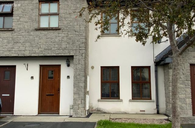 2 Park Square, Coulter Place, Dundalk, Co. Louth - Click to view photos