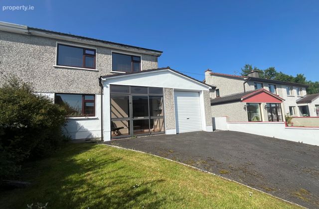 41 Castlecourt, Ballina, Co. Mayo, Ballina, Co. Mayo - Click to view photos