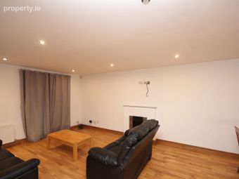 72 De Vesci Court, Fairgreen, Portlaoise, Co. Laois - Image 3