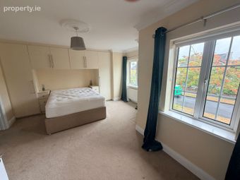15 Central Park Avenue, Clane, Clane, Co. Kildare - Image 4