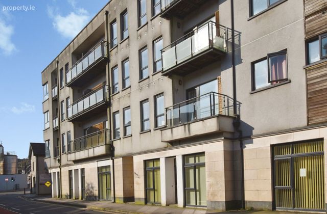 43 The Courtyard, City Square, Blackpool, Co. Cork - Click to view photos