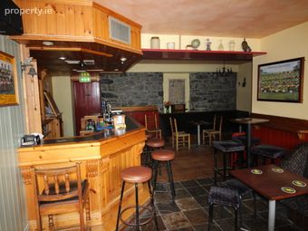Courtneys Bar &amp; Guest House, Main Street, Ballybunion, Co. Kerry - Image 5