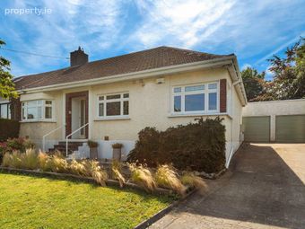 15 Seafield Crescent, Booterstown, Co. Dublin - Image 2