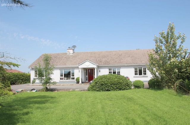 Hillview House, Kilmurry, Ballycommon, Derrygrogan, Co. Offaly - Click to view photos
