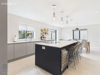 25 Ard Na Habhann, Newtown Road, Wexford Town, Co. Wexford - Image 5