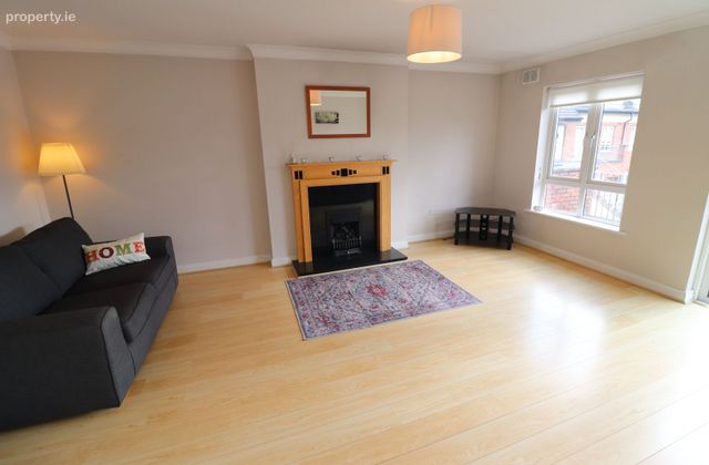 32 Oakleigh Wood, Dooradoyle, Co. Limerick - Click to view photos