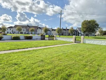 9 Saint Josephs Park, Tuam, Co. Galway - Image 3