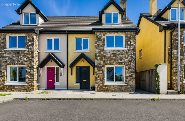 53 Inis Clair, Kildysart Road, Clarecastle, Co Clare, Clarecastle, Co. Clare - Click to view photos