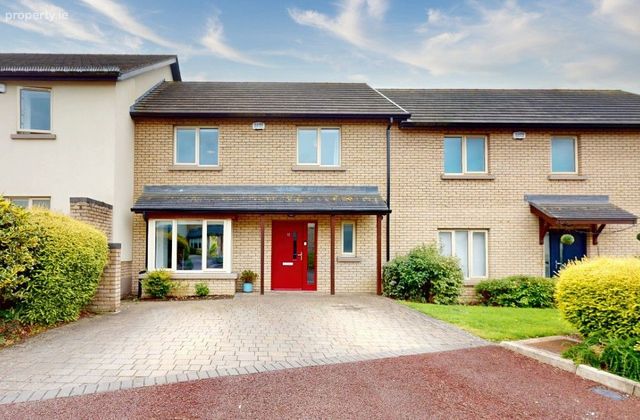 12 Beechwood Heath, Clonsilla, Dublin 15 - Click to view photos