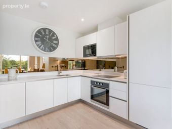 Apartment, Shore Club, Sandymount, Dublin 4 - Image 5