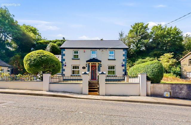 Hill View House, Spring Valley, Enniscorthy, Co. Wexford - Click to view photos
