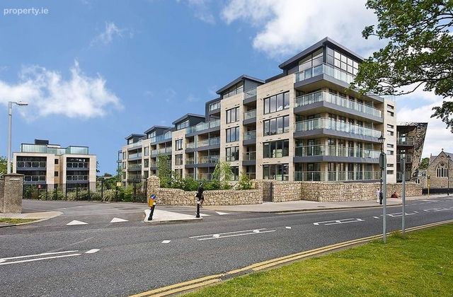 Dundrum View, The Laurels, Sweetmount Park, Dundrum, Dublin 14 - Click to view photos