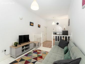 Apartment 2, Aston Abbey, 10 Aston Quay, Temple Bar, Dublin 2 - Image 4