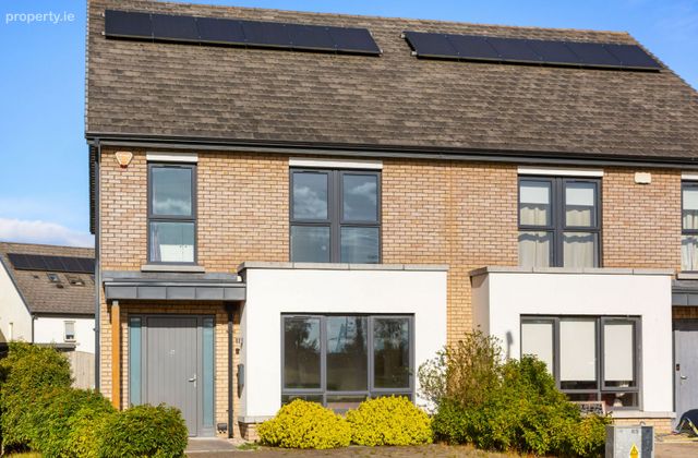 47 Hollywoodrath Crescent, Hollystown, Dublin 15 - Click to view photos