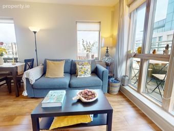 Longboat Quay South Apartment, Grand Canal Dock, Dublin 2 - Image 2