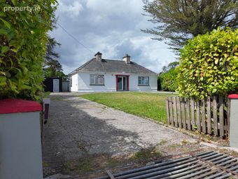Moores Cottage, The Demesne, Frenchpark, Frenchpark, Co. Roscommon - Image 5