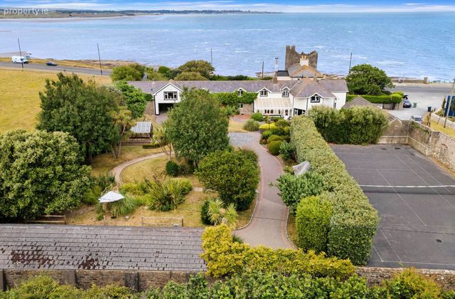 Robbswall Cottage, Coast Road, Malahide, Co. Dublin, Malahide, Co. Dublin - Click to view photos