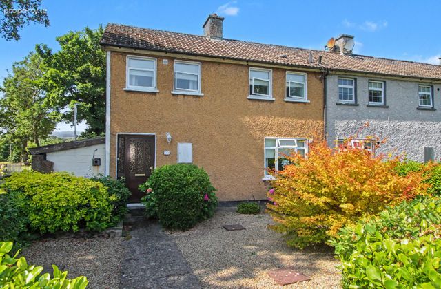 111 Cedar Court, Ballybrack, Ballybrack, Co. Dublin - Click to view photos