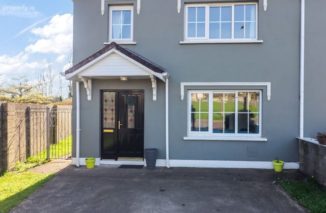 17 Cairn Woods, Mallow, Co. Cork - Click to view photos