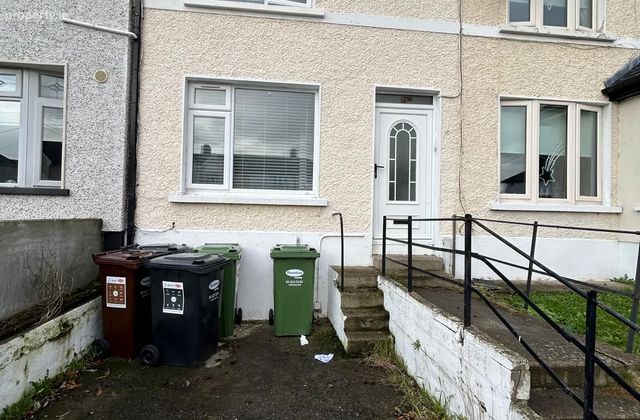 35 Ferns Road, Dublin 12, Crumlin, Dublin 12 - Click to view photos