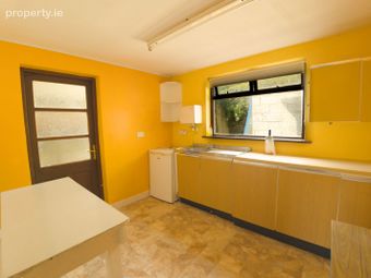 3 Ashe Street, Youghal, Youghal, Co. Cork - Image 5