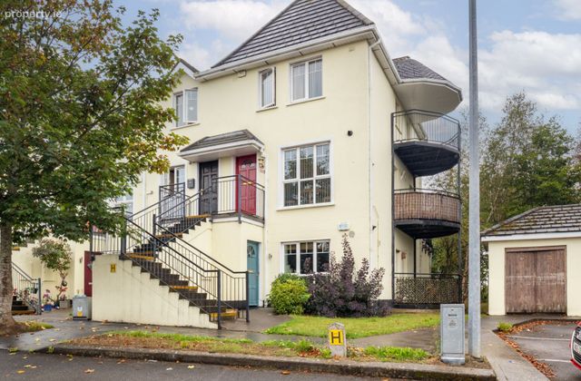 104 Holywell Wood, Swords, Kinsealy, Co. Dublin - Click to view photos