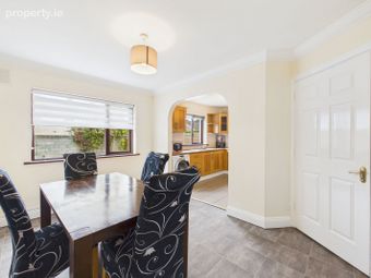 13 Esker Walk, Ardkeen Village, Waterford City Centre, Co. Waterford - Image 4