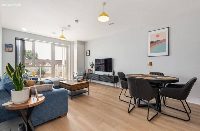 35 Crofton Hall, Hamilton Park, Castleknock, Dublin 15, Castleknock, Dublin 15 - Click to view photos
