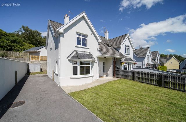 23 The Forest, Ballymacool, Letterkenny, Co. Donegal - Click to view photos