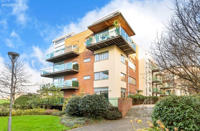 19 Cloonlara Square, Phoenix Park Racecourse, Castleknock, Dublin 15, Castleknock, Dublin 15 - Click to view photos