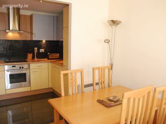 Apartment, Adelaide Square, Whitefriar Street, Dublin 2 - Image 3