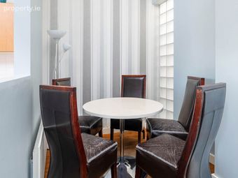 23 Scarlet Row, Essex Street West, Dublin 8, Co. Dublin, Temple Bar, Dublin 8 - Image 4