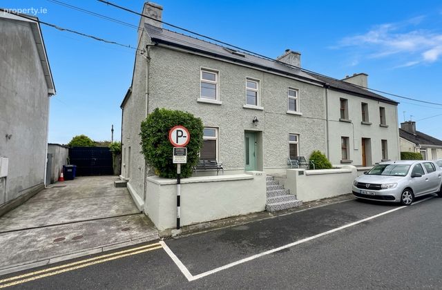 Saint Martin, Jubilee Street, Ballinasloe, Co. Galway - Click to view photos