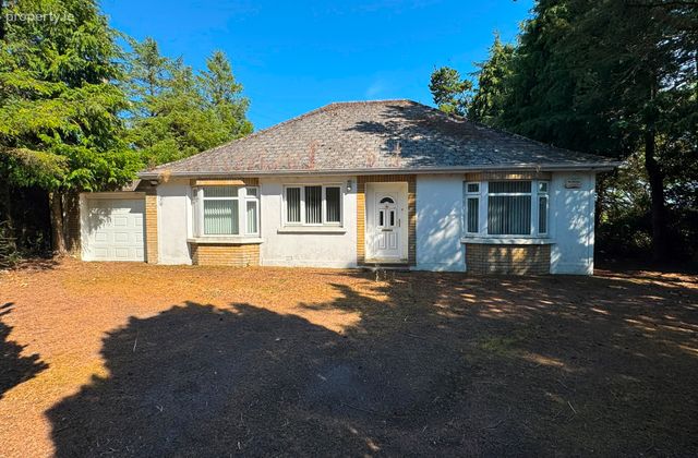 Warrenstown, Johnstown, Co. Kilkenny, Johnstown, Co. Kilkenny - Click to view photos