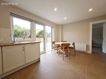 10 Sylvan Heights, Fairlands Park, Newcastle, Co. Galway - Image 2