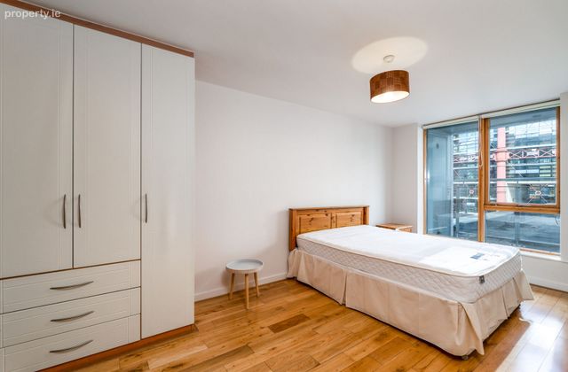 Apartment, The William Bligh, The Gasworks, Grand Canal Dock, Dublin 4 - Click to view photos