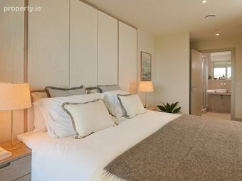 2 Bedroom First Floor Apartment, Beach Road, Dublin 4