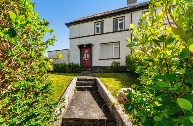 5 The Old Cottages, Kilcar, Co. Donegal, Kilcar, Co. Donegal - Click to view photos