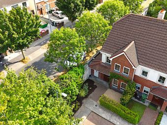 26 Larkfield Place, Lucan, Lucan, Co. Dublin - Image 2