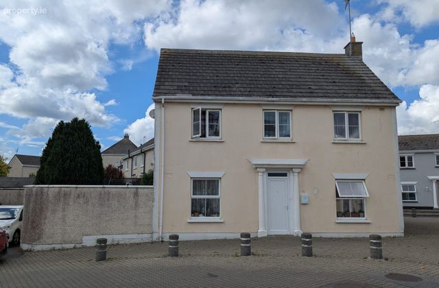 55 Bremore Castle, Balbriggan, Co. Dublin, Balbriggan, Co. Dublin - Click to view photos