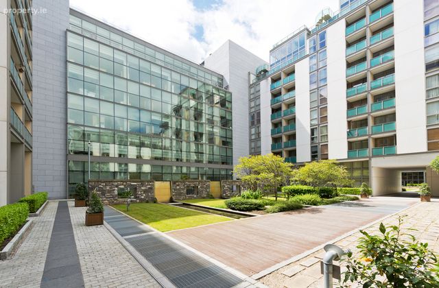 42 Saunders House, Spencer Dock, Ifsc, Dublin 1, IFSC, Dublin 1 - Click to view photos