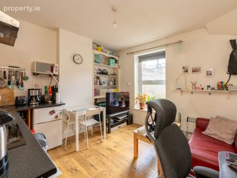 27 Cabra Park, Phibsborough, Dublin 7, Co. Dublin, Phibsborough, Dublin 7 - Image 3