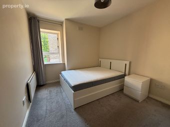 Apartment 13, Saint James's Court, St. James Gate, Dublin 8 - Image 4
