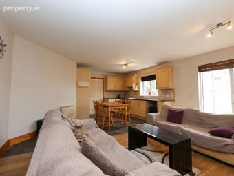 44 Manorfield, Kinnegad, Kinnegad, Co. Westmeath - Image 2