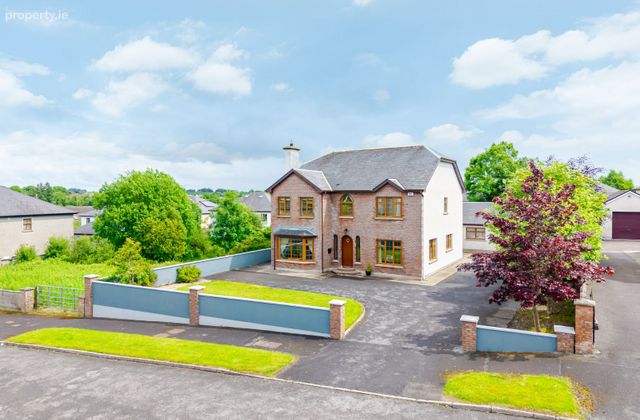 14 Westbury, Mayfield, Claremorris, Co. Mayo - Click to view photos